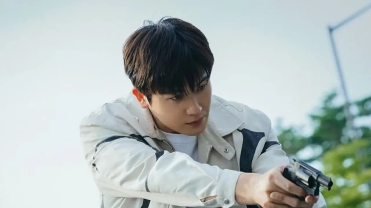 16 Drakor Seru dengan Park Hyung Sik: dari Pengacara Keren hingga Polisi yang Hadapi Zombie