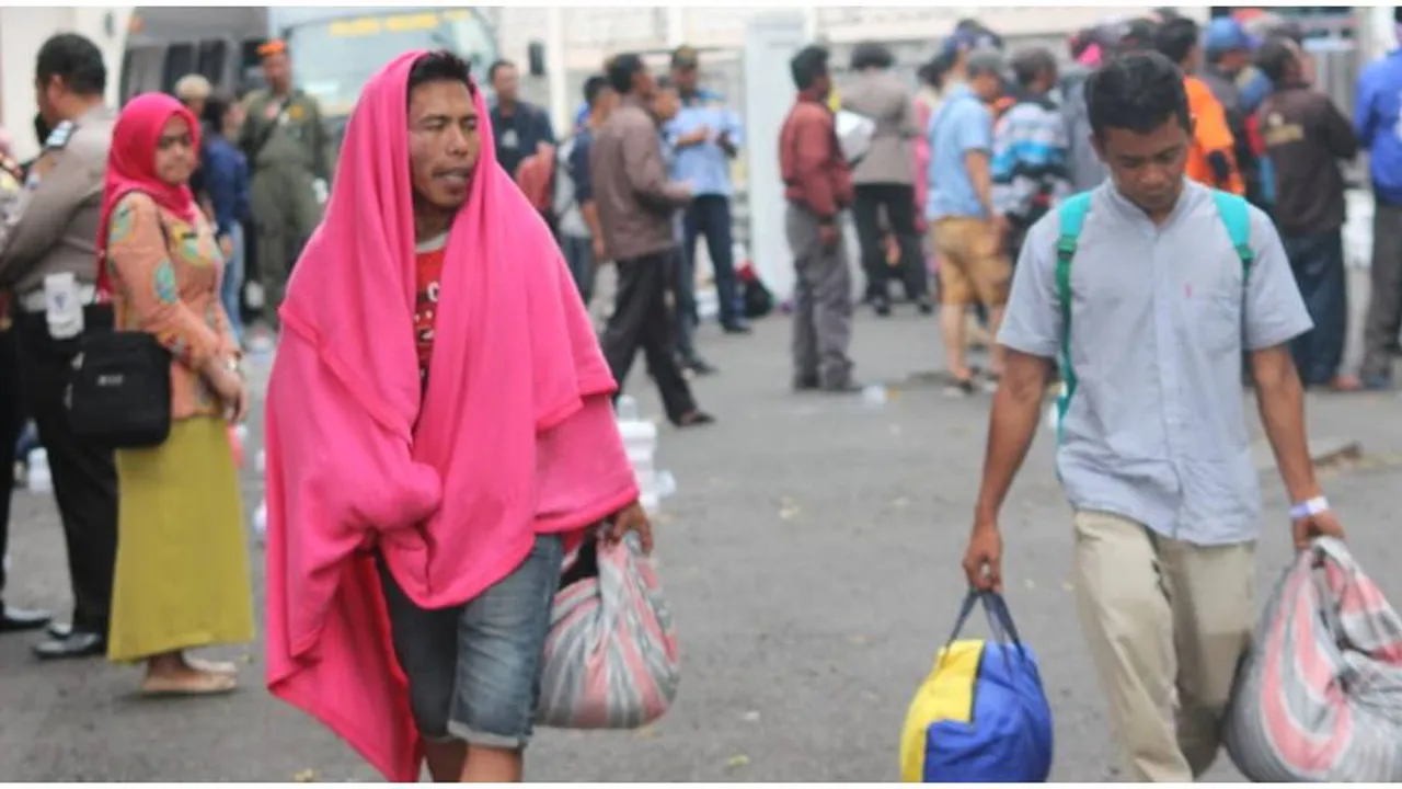 Dramatis, Tangan dan Wajah Abdullah Terbakar Sembunyi di Platfom Saat Rumah Dibakar