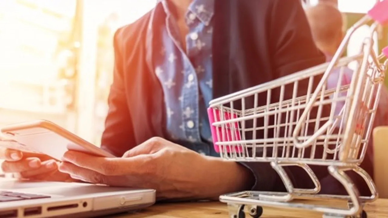 Dropship Adalah Bisnis Menjual Barang Tanpa Stok, Pahami Strategi dan Keuntungannya