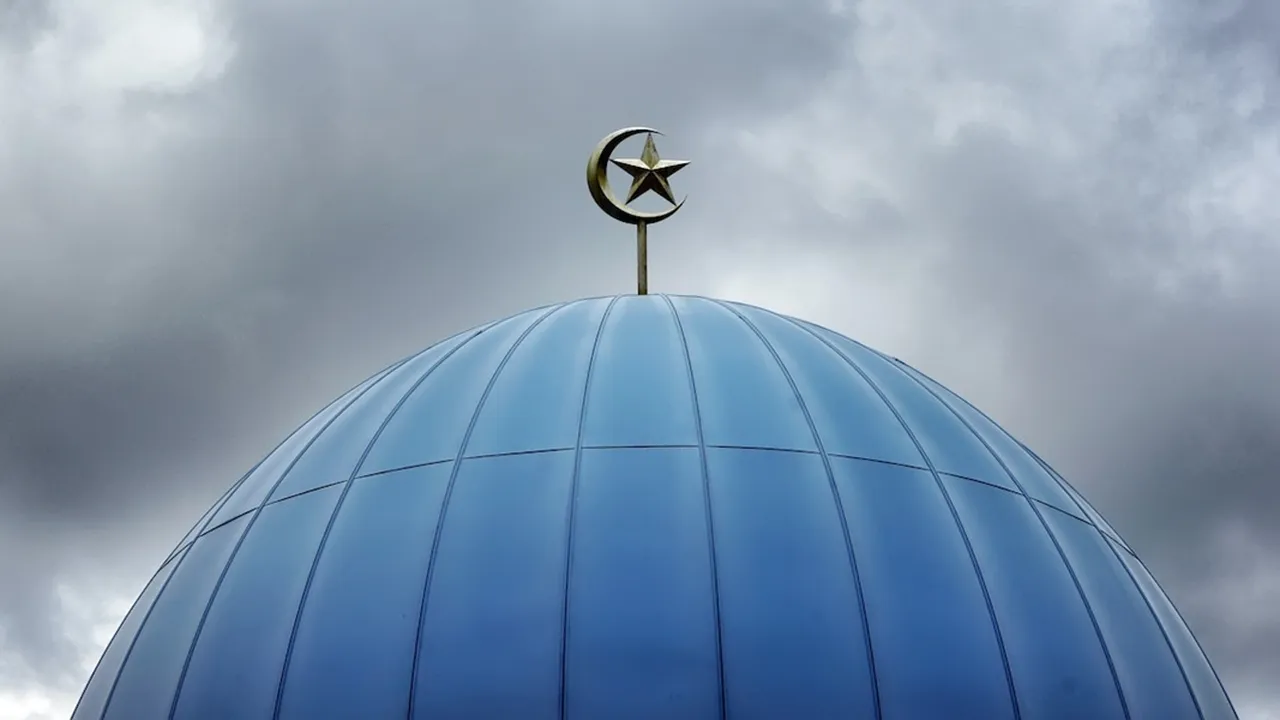 Dua Kalimat Syahadat: Bacaan, Makna dan Keutamaan