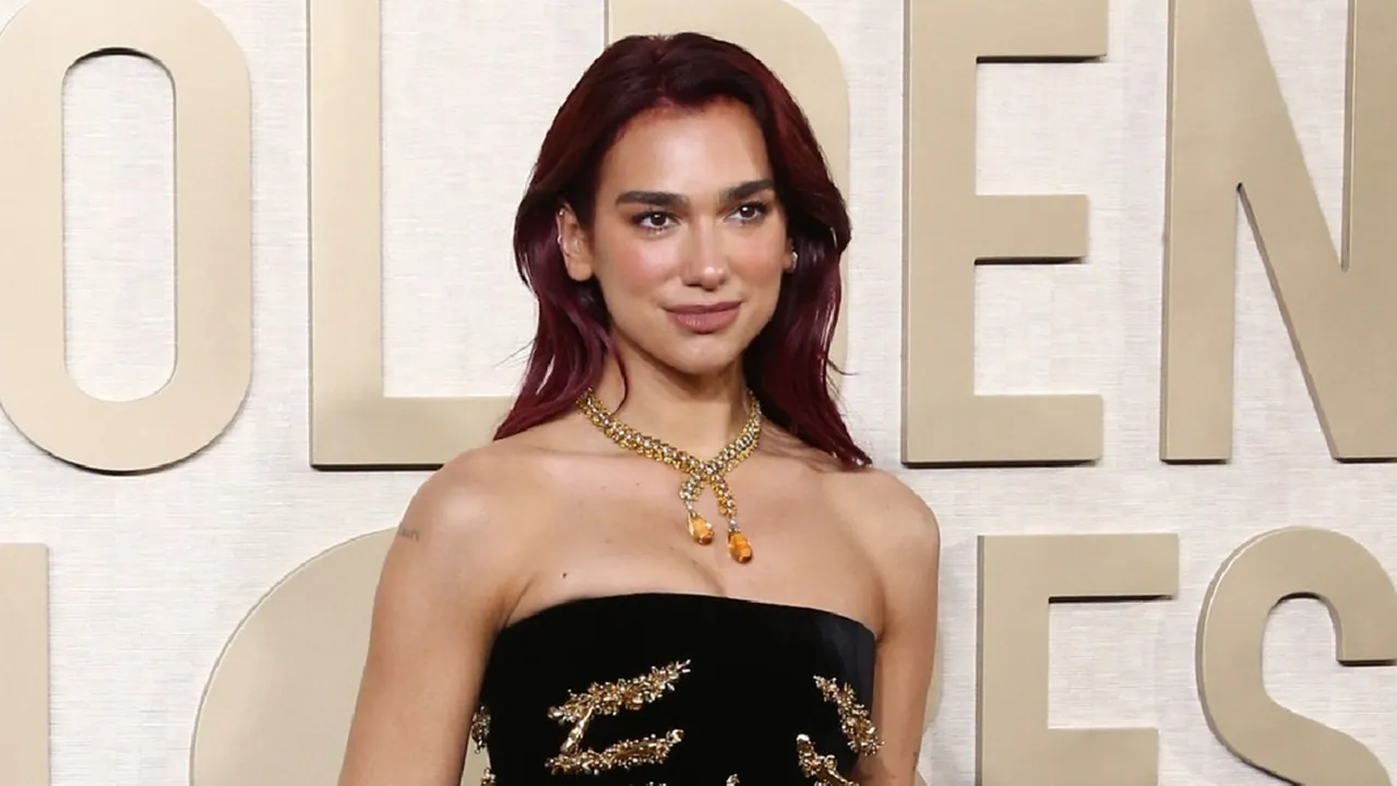 Dua Lipa Batal Tampil di Jakarta