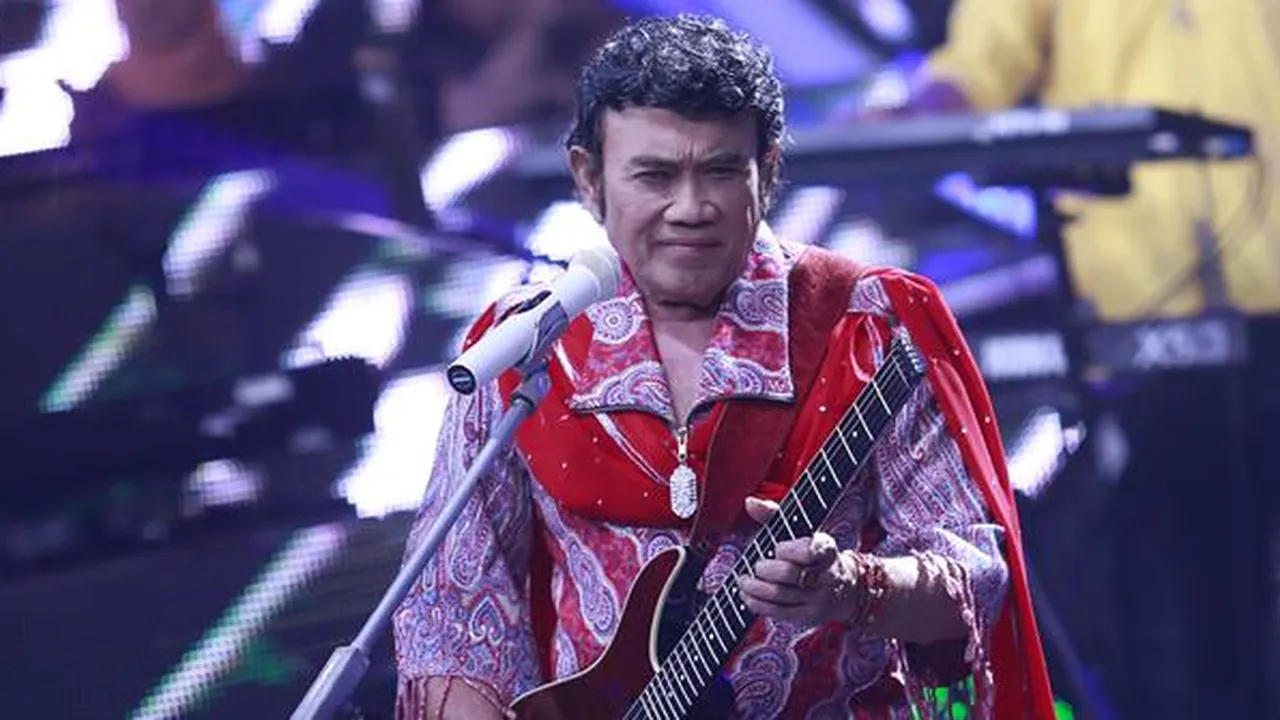 Duet di Panggung Semarak Indosiar, Rhoma Irama Merasa Reunian dengan Elvy Sukaesih
