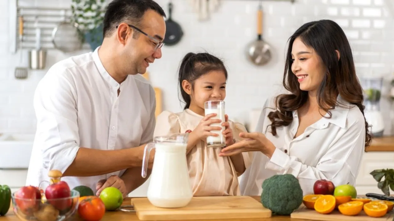 Dukung Ia Jadi Anak Hebat Kebanggaan Orang Tua, Ini Rekomendasi Menu Sehat yang Bisa Diberikan Dukung Ia Jadi Anak Hebat Kebanggaan Orang Tua, Ini Rekomendasi Menu Sehat yang Bisa Diberikan