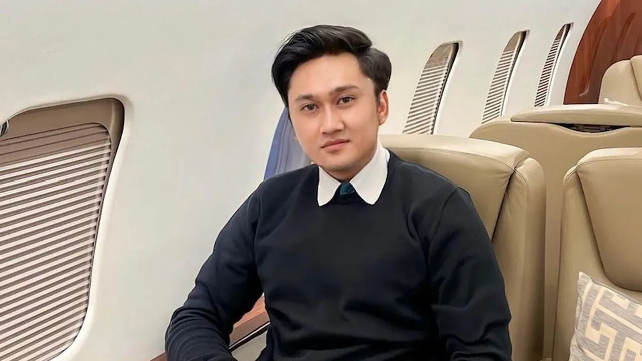Dulunya Content Creator, Pitunov Fachrizal Kini Miliki Perusahaan Private Jet di Usia Muda Dulunya Content Creator, Pitunov Fachrizal Kini Miliki Perusahaan Private Jet di Usia Muda