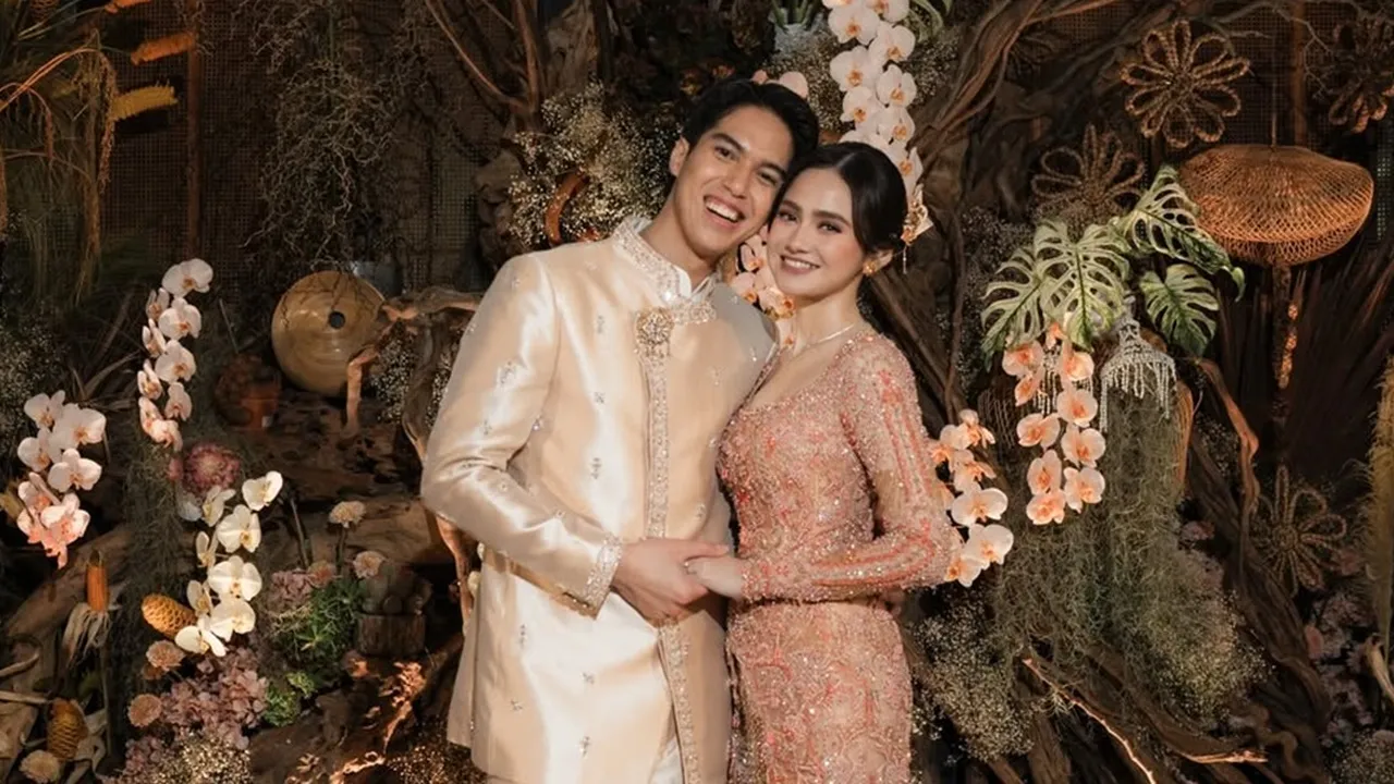 El Rumi dan Syifa Hadju