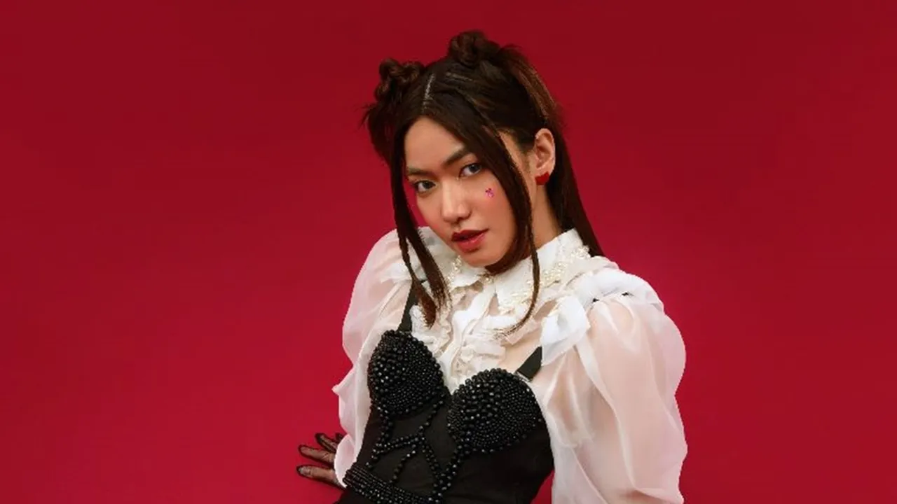 Elma Dae Rilis Karya Solo Perdana 'Tapi Sayangnya', Bernuansa Flirty