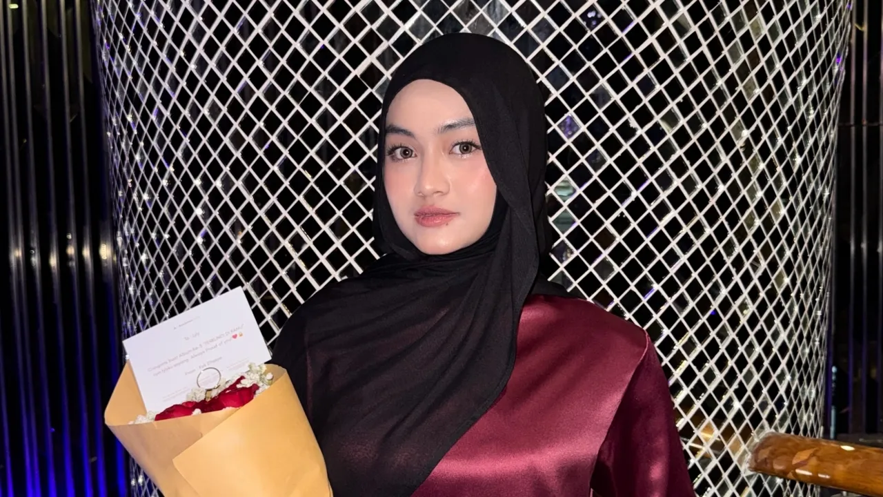 Eltasya Rilis 'Merayu Waktu', Curhat Penyesalan Bikin Baper Eltasya Rilis 'Merayu Waktu', Curhat Penyesalan Bikin Baper