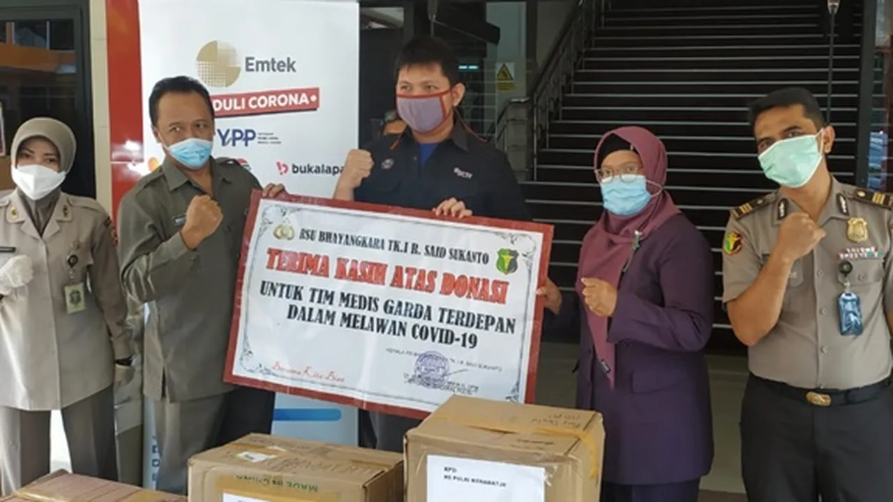 EMTEK Peduli Corona, Salurkan Bantuan APD ke Rumah Sakit di Jakarta, Jawa Tengah Hingga Jambi EMTEK Peduli Corona, Salurkan Bantuan APD ke Rumah Sakit di Jakarta, Jawa Tengah Hingga Jambi