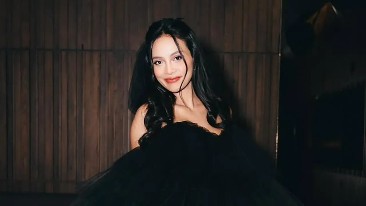 Erika Carlina Tanggapi Video Julid Netizen, Minta Tak Salahkan Orangtuanya
