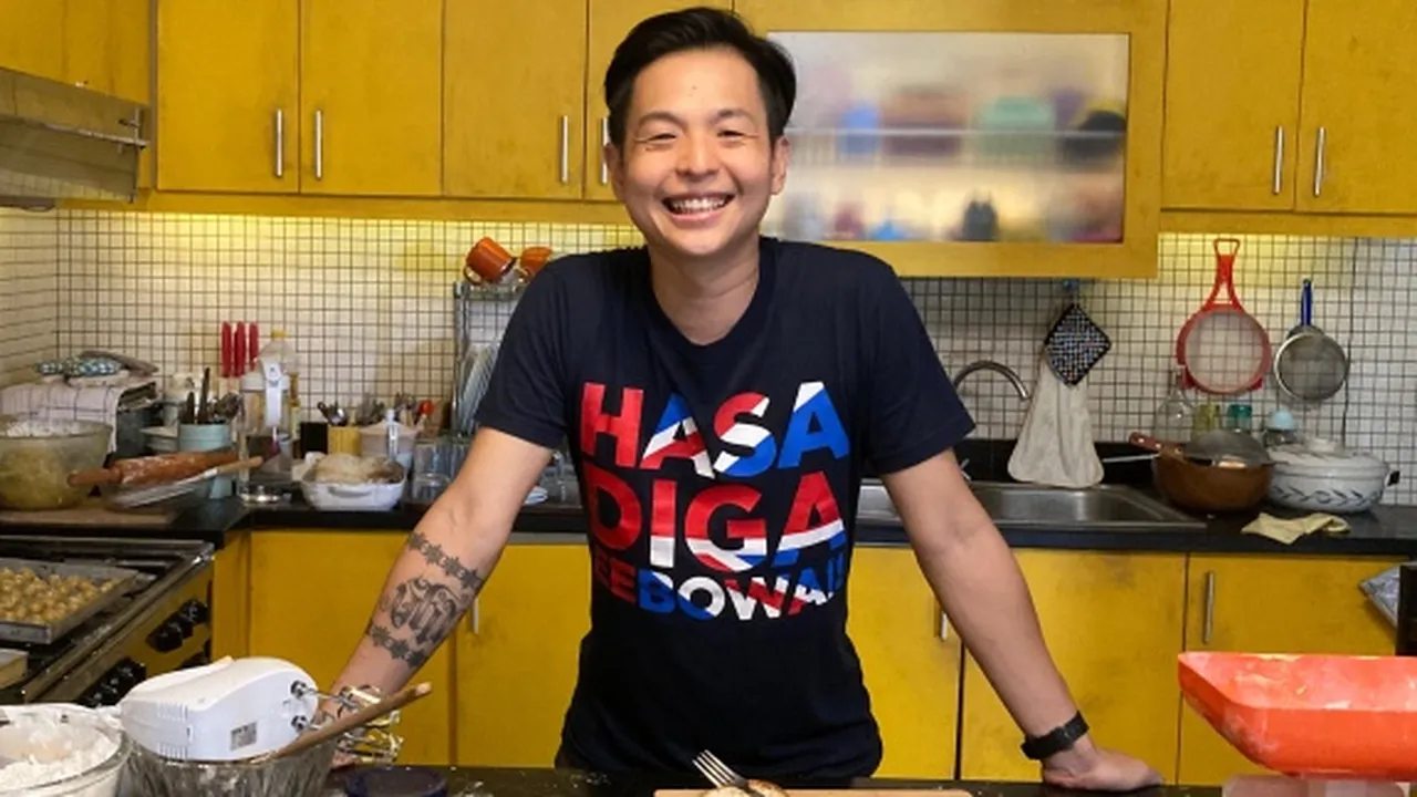 Ernest Prakasa Lakukan Perawatan Wajah Demi Laura Basuki