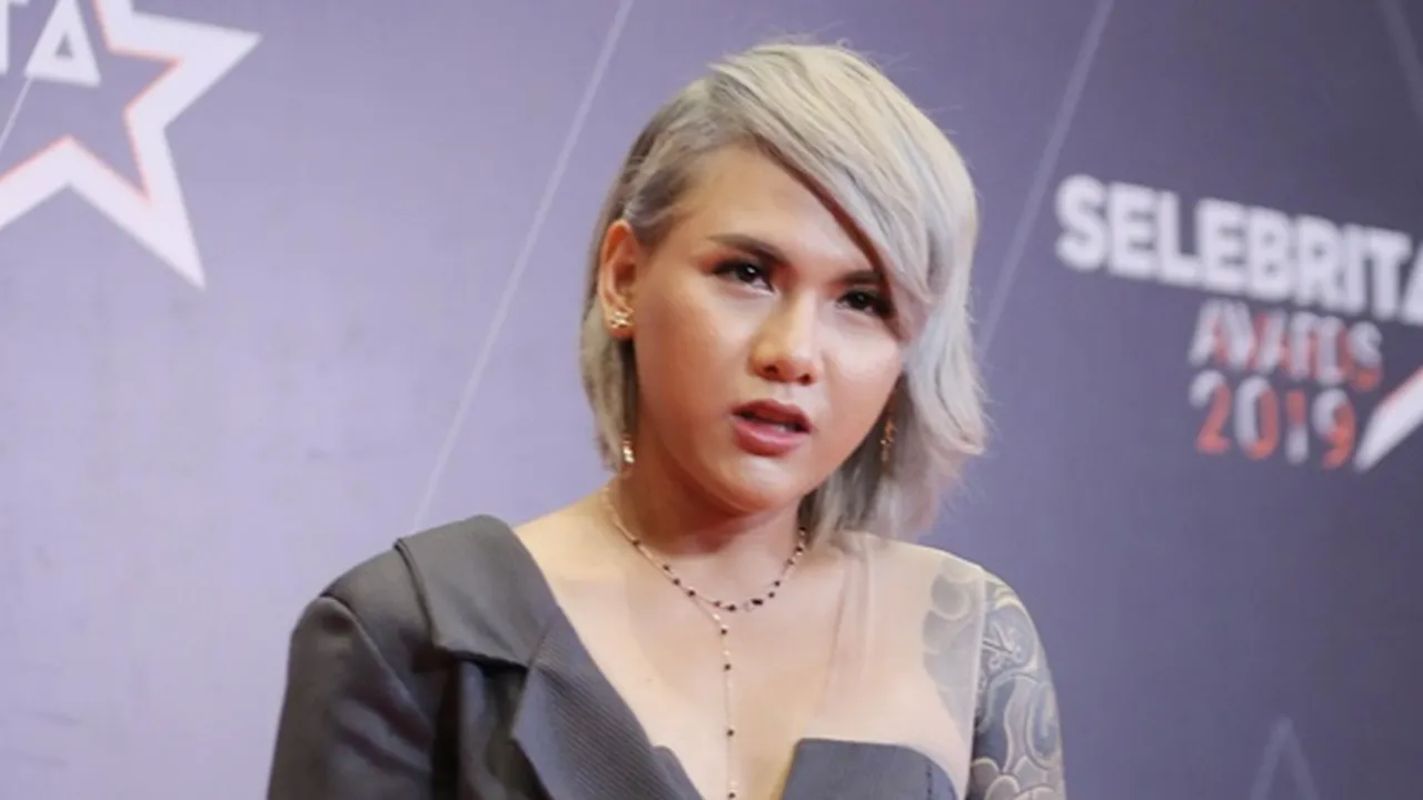Evelyn Nada Anjani Sempat Terpikir Pasang 'Burung', Santai Bahas Ereksi