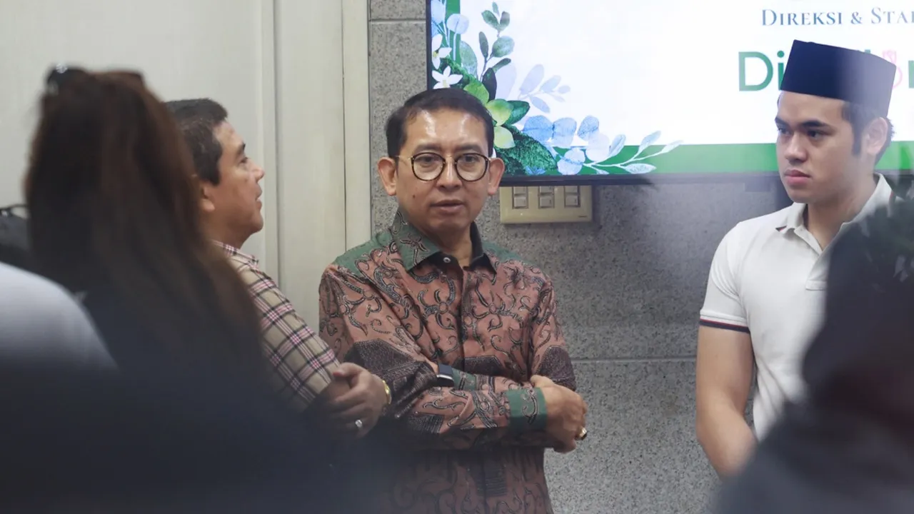 Fadli Zon Kenang Ray Sahetapy: Seniman Tangguh yang Menginspirasi