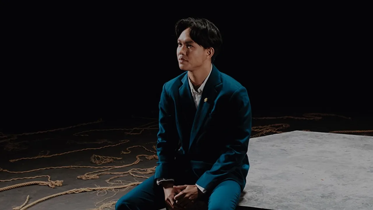 Fajar Noor Jelaskan Soal Penyesalan dalam MV 'Sembuh Tanpaku'