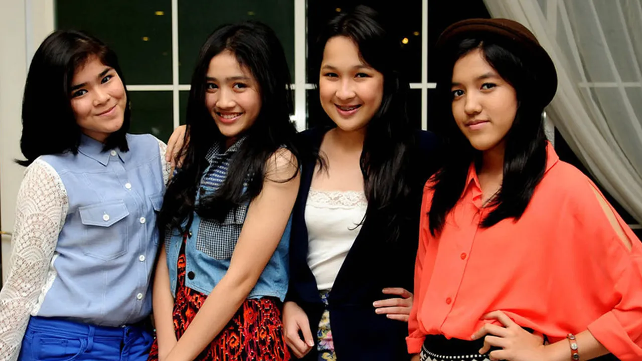 Fakta-Fakta Menarik Girlband Penuh Talenta, Blink Fakta-Fakta Menarik Girlband Penuh Talenta, Blink