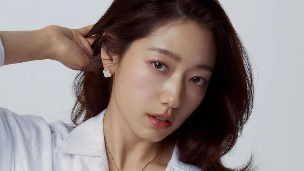Fakta Menarik Park Shin Hye, Ratu Drakor yang Ternyata Pernah Bercita-Cita Jadi Polwan