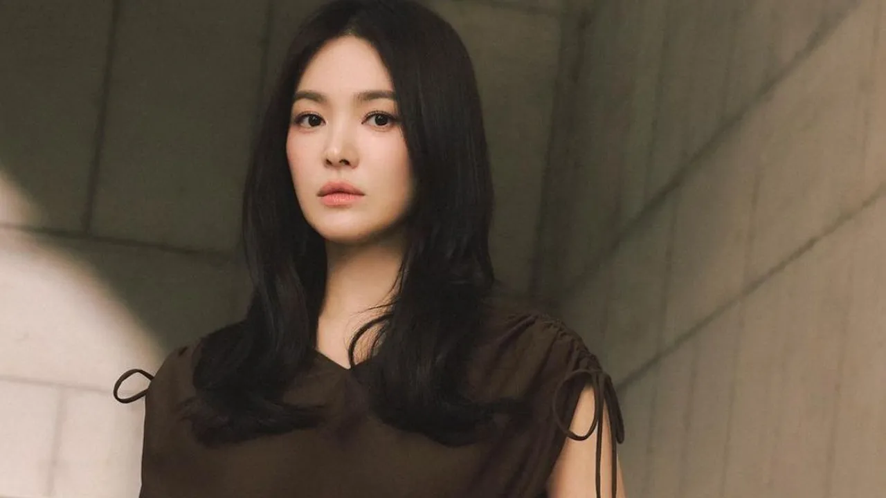 Fakta Menarik Song Hye Kyo, Ternyata Memang Sering Cinlok dengan Lawan Mainnya
