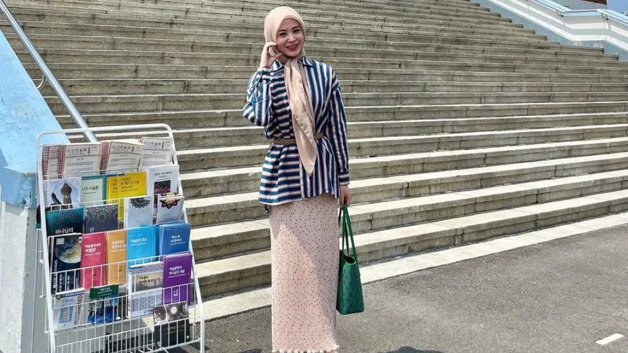 Fakta Unik Ayana Moon, Selebgram Mualaf Korea yang Ngaku Miskin Tapi Tiap Hari Makan McD