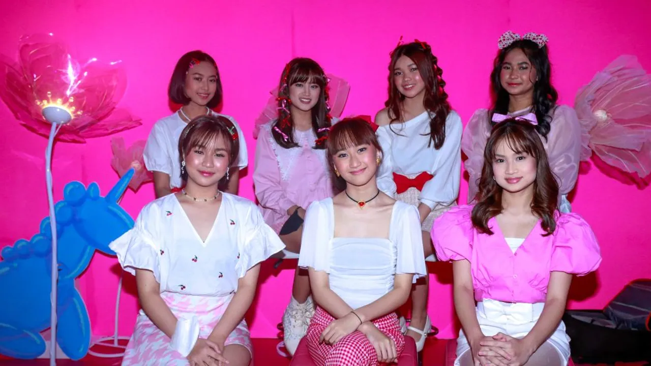 Fakta Unik Girl Group V1RST, Ternyata Ada yang Saling Ngefans