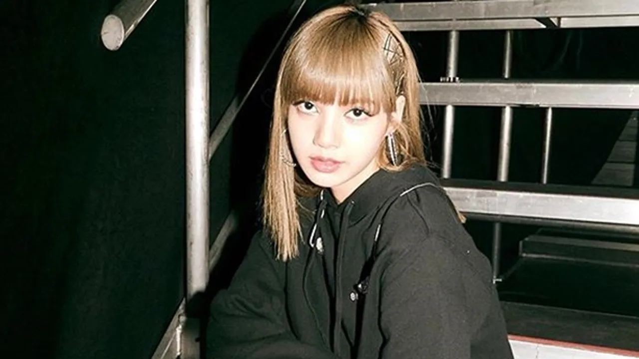Fans Dari Indonesia Ini Dapat Acungan Jempol Dari Lisa BLACKPINK, Kenapa?
