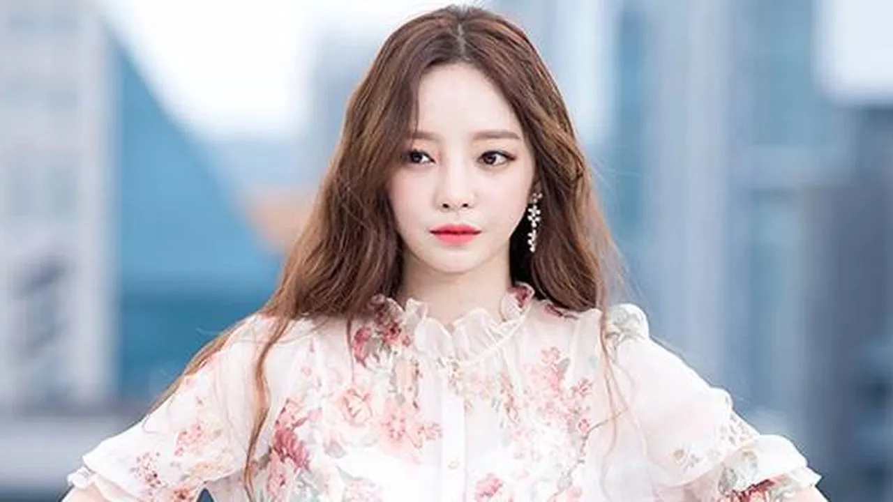 Fans Tinggalkan Pesan Manis Untuk Goo Hara di Postingan Instagram Terakhirnya