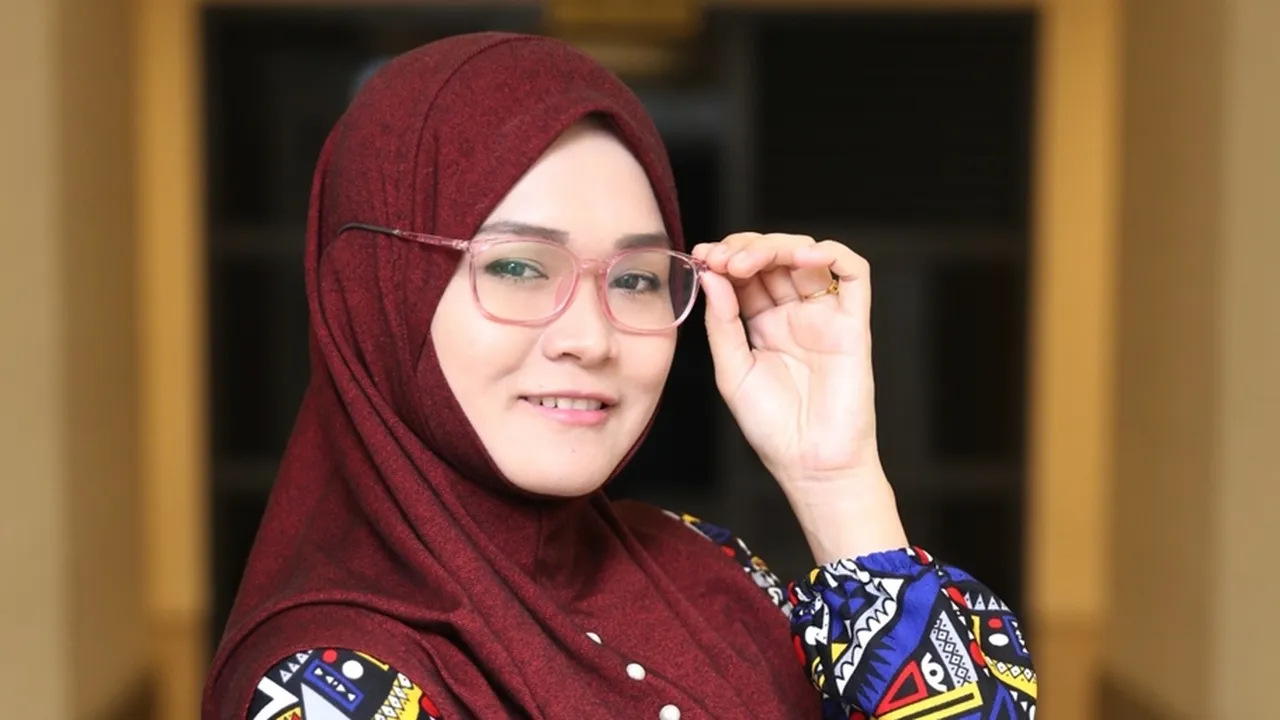 Fauziah, Kontestan DAA4 Yang Pandai Bermain Gambus Sambil Berdendang