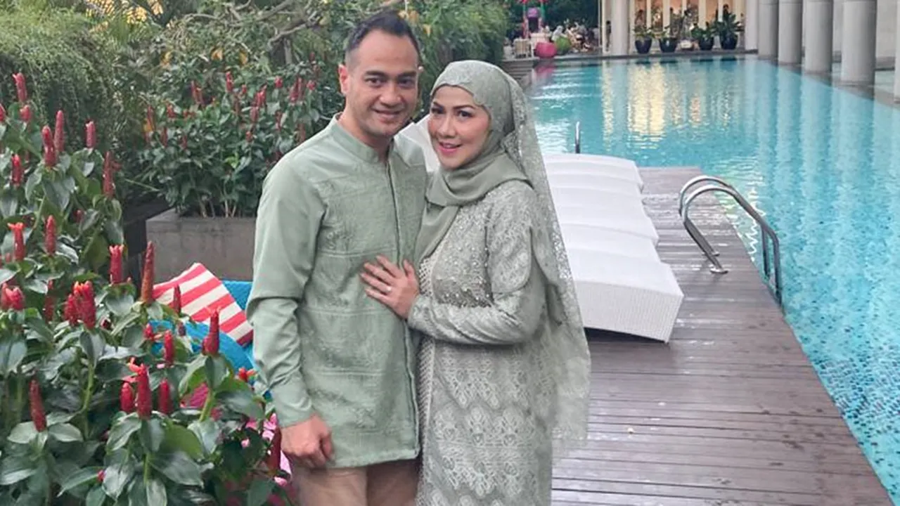 Ferry Irawan Ditetapkan Sebagai Tersangka Kasus KDRT Venna Melinda Ferry Irawan Ditetapkan Sebagai Tersangka Kasus KDRT Venna Melinda