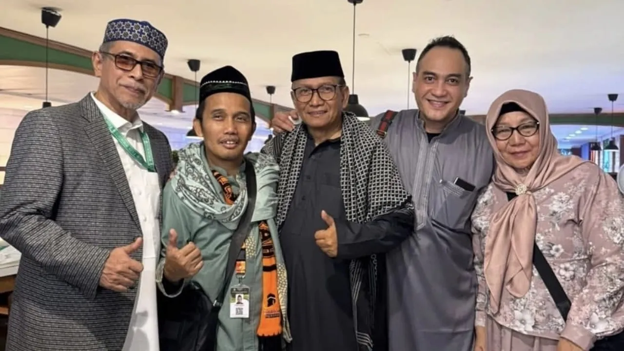 Ferry Irawan Prihatin atas Insiden Drone di Riyadh, Berharap Perjalanan Umrah Tetap Aman