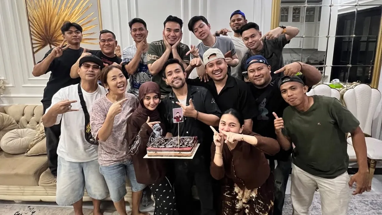 Fildan DA Rayakan Ulang Tahun ke-35, Dapat Kejutan dari AS TIM