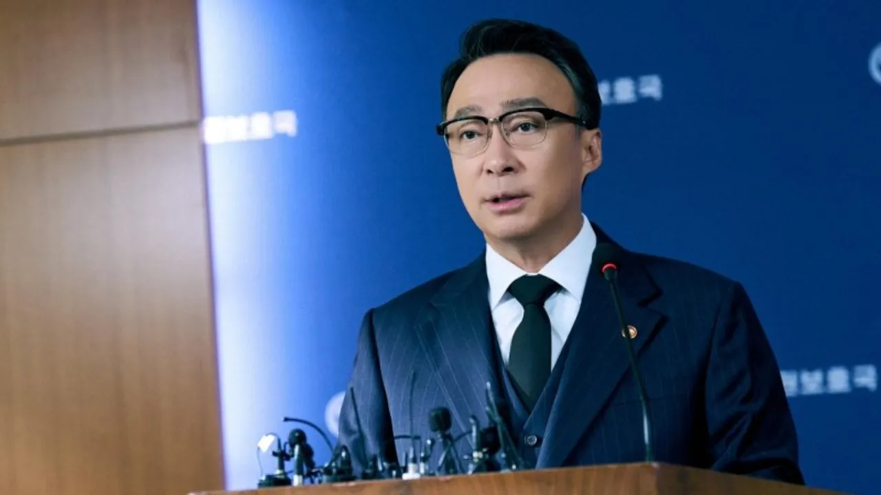 Film 'CARTEL' Bakal Dibintangi Lee Sung Min, Koo Kyo Hwan, dan Yoon Kyung Ho Film 'CARTEL' Bakal Dibintangi Lee Sung Min, Koo Kyo Hwan, dan Yoon Kyung Ho