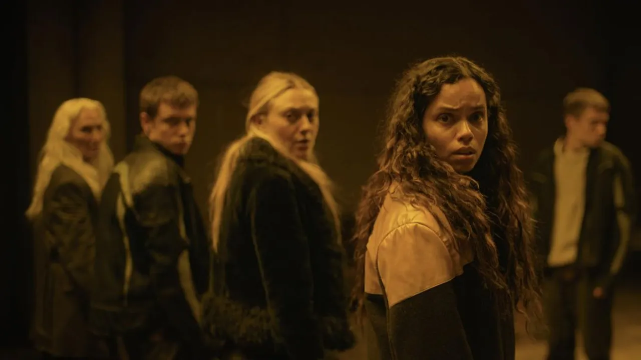 Film Horor Terbaru Warner Bros 'THE WATCHERS' Tayang Juni 2024, Intip Fakta Menariknya!