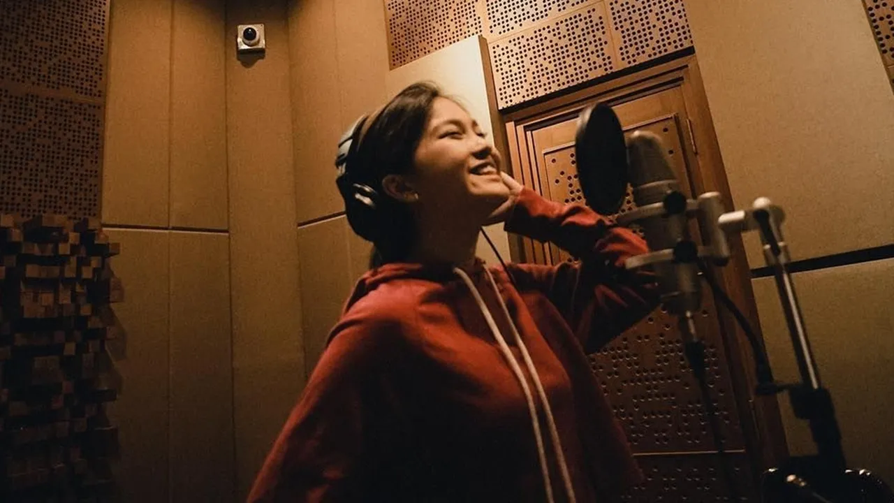 Film Musikal Disney Bulatkan Tekat Andrea Tanzil Jadi Penyanyi
