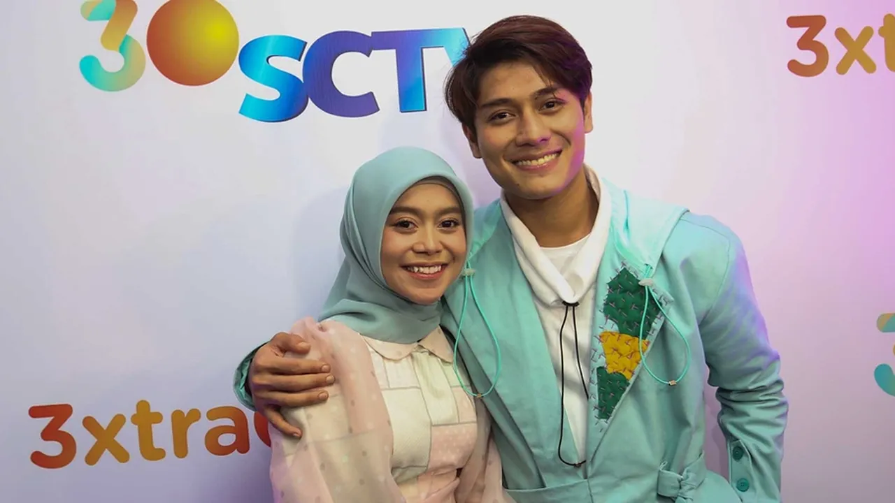 Foto Bersama Bak Pengantin, Lesti dan Rizky Billar Disebut Sedang Gladi Resik Akad Nikah