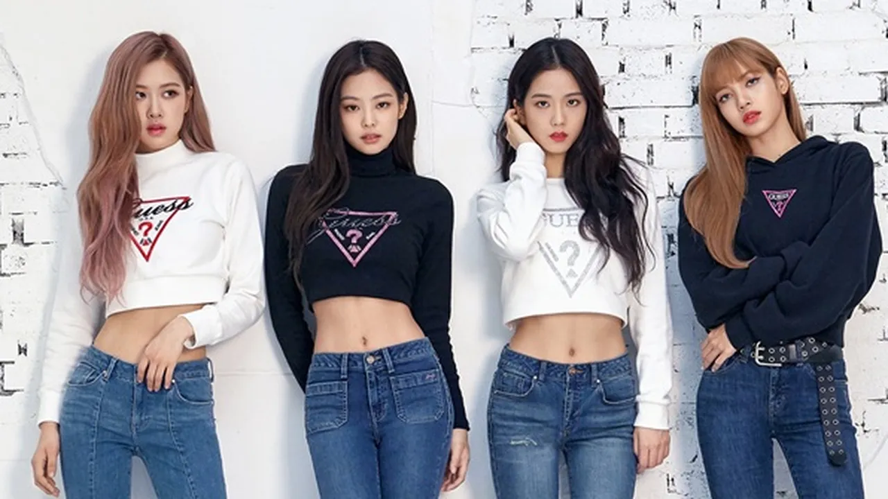 FOTO: BLACKPINK Tiba di Korea Dari Indonesia, Jisoo Ceria Banget