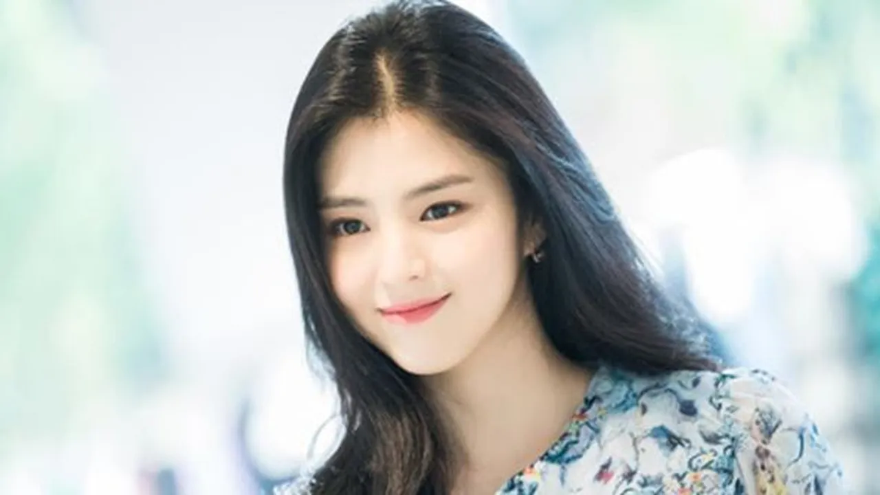Foto Han So Hee Semasa SMA Jadi Perbincangan, Ternyata Satu Sekolah dengan Kim Tae Hee