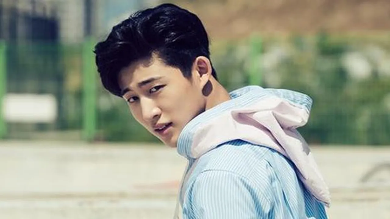 Foto Hanbin (B.I) eks iKON Dihapus Dari Website Resmi YG Entertainment