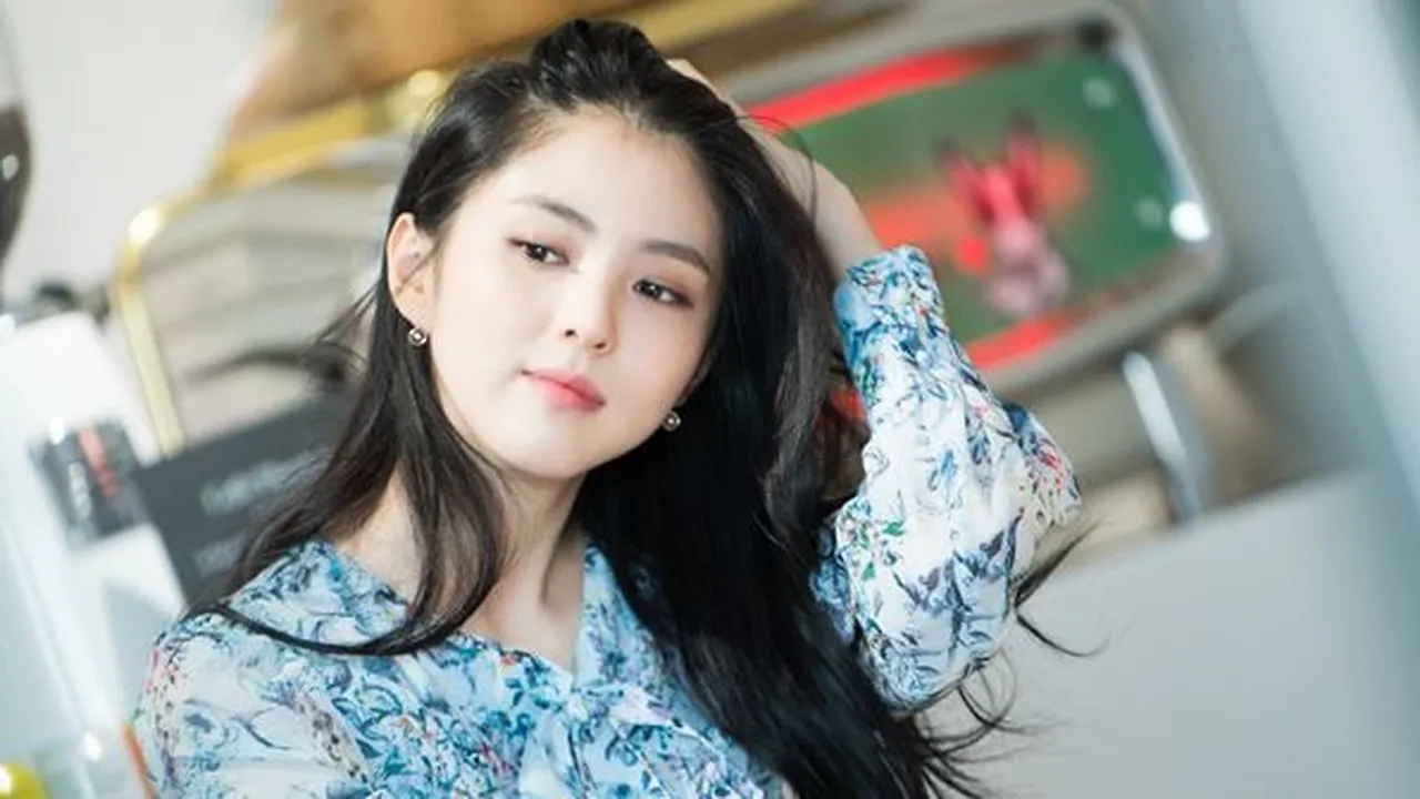 Foto Lama Aktris Han So Hee Saat Masih Bertato dan Merokok Ketahuan, Jadi Kontroversi Foto Lama Aktris Han So Hee Saat Masih Bertato dan Merokok Ketahuan, Jadi Kontroversi
