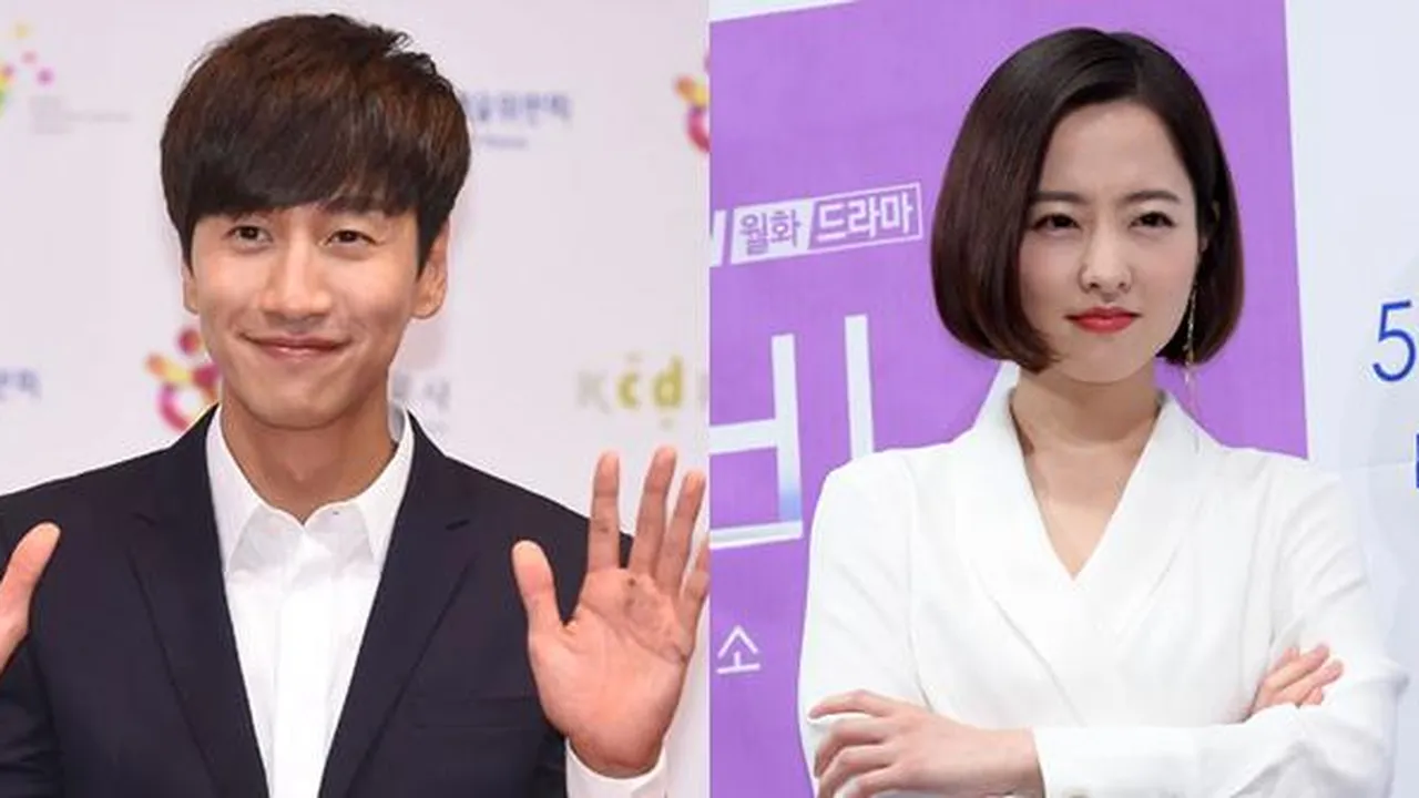 Foto Lee Kwang Soo & Park Bo Young Dinner Bareng, Beda Tingginya Bikin Gagal Fokus
