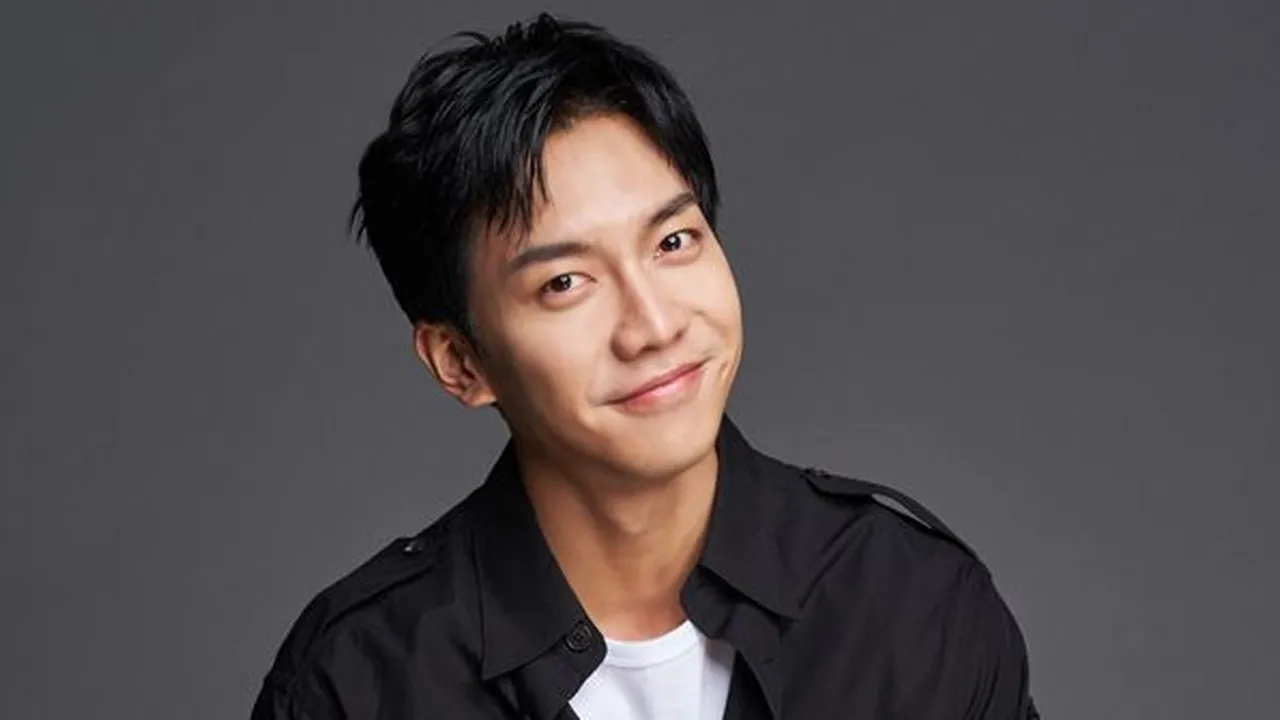 Foto Lee Seung Gi Saat di Bandara Jogja, Nyaris Tak Ada yang Tahu