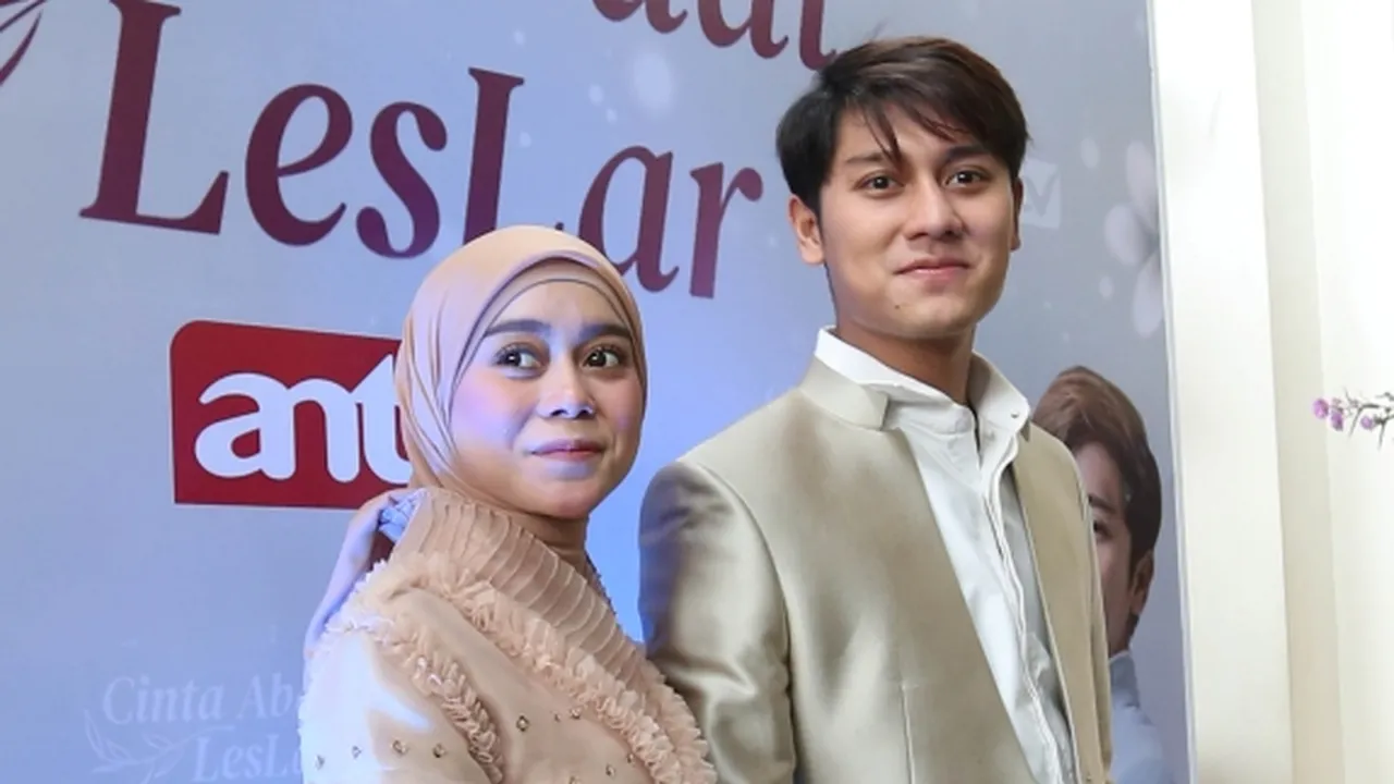 Foto Lesti dan Rizky Billar Untuk Buku Nikah Terungkap, Banjir Doa dari Fans Hingga Para Artis