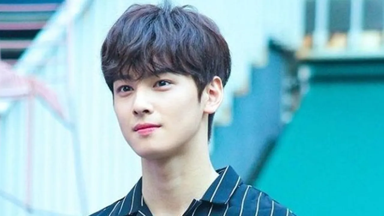 Foto Masa SMP Cha Eun Woo, Tak Cuma Ganteng Tapi Sudah Memiliki Badan Tinggi dan Gagah!