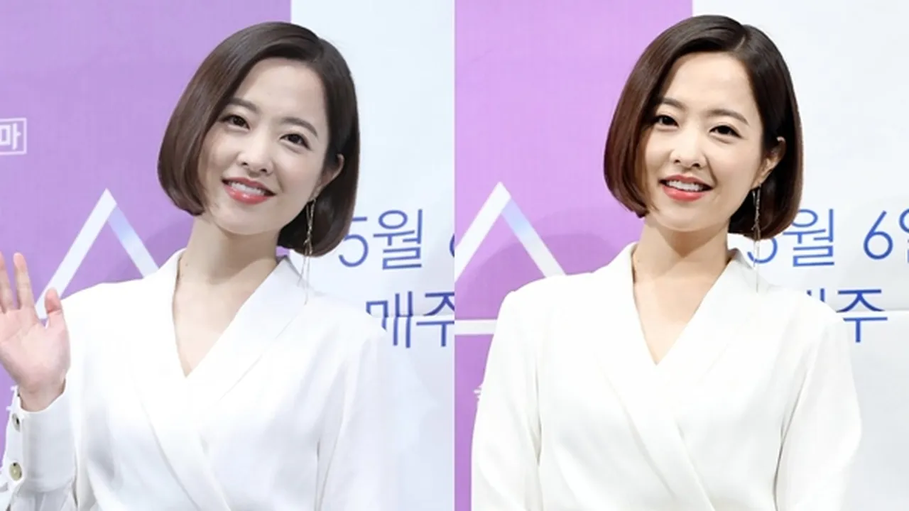 Foto Park Bo Young di 2006 vs 2019, Tetap Imut Tak Ada Beda