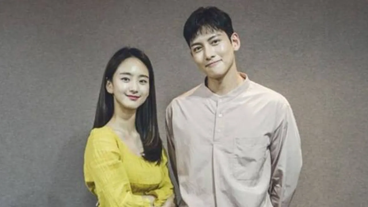 Foto Perdana Ji Chang Wook dan Won Jin Ah di Drama 'Melting Me Softly'