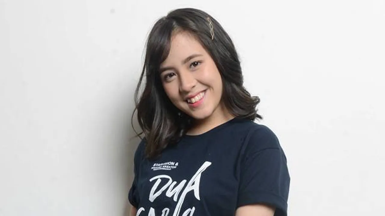Foto Zara JKT48 Baru Bangun, Bikin Para Cowok Jadi Pusing Foto Zara JKT48 Baru Bangun, Bikin Para Cowok Jadi Pusing