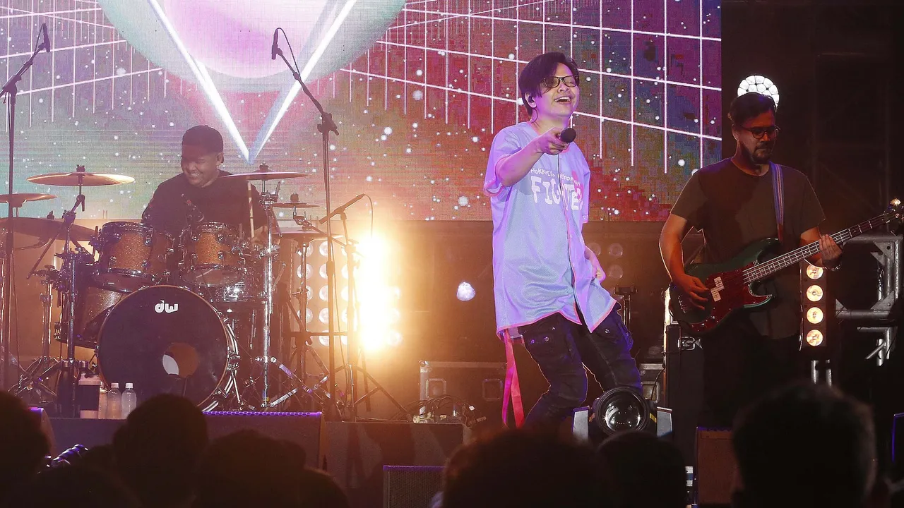 Gara-Gara Corona, Konser 25 Tahun GIGI Terpaksa Digelar Tanpa Penonton Gara-Gara Corona, Konser 25 Tahun GIGI Terpaksa Digelar Tanpa Penonton