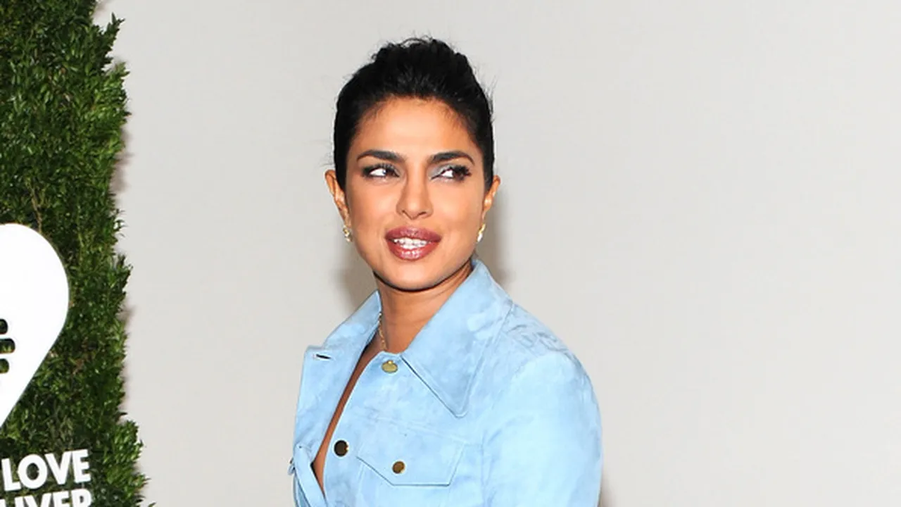 Gara-Gara Ini, Priyanka Chopra Batal Gelar Sangeet dan Mehendi di Mehrangarh Gara-Gara Ini, Priyanka Chopra Batal Gelar Sangeet dan Mehendi di Mehrangarh