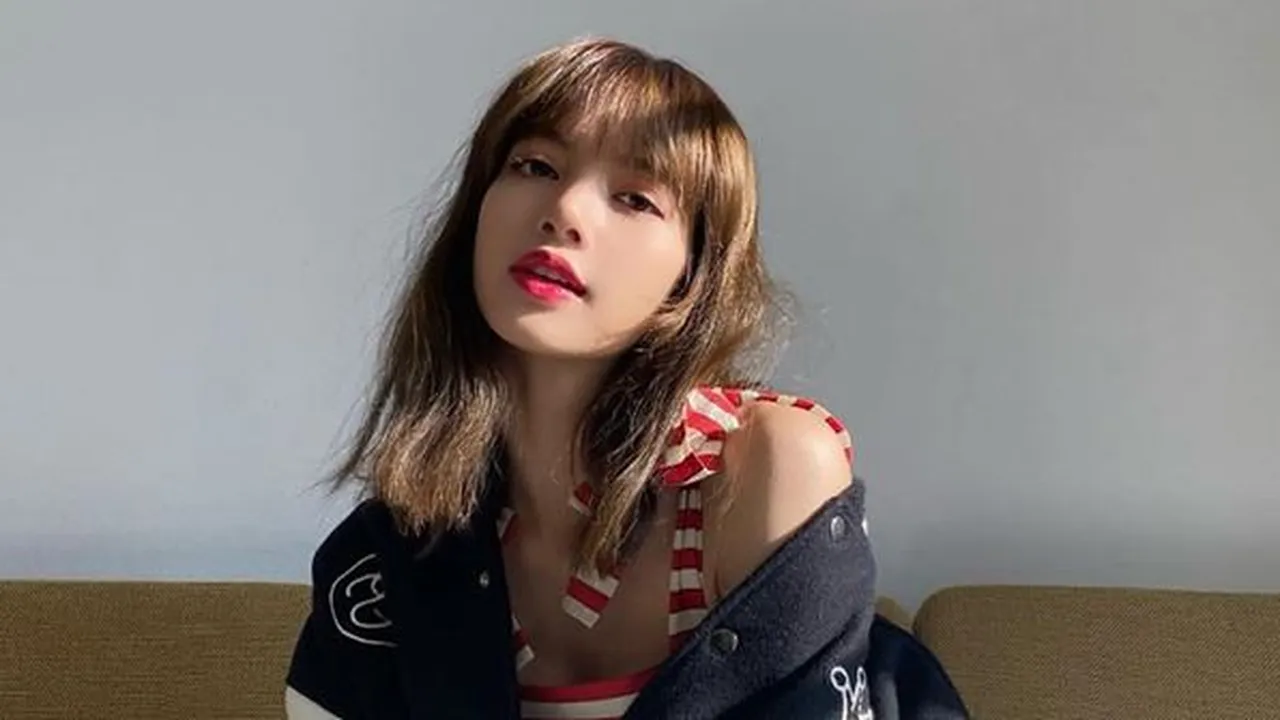 Gara-Gara Pakai 4 Aksesoris Ini, Lisa BLACKPINK Disebut Idola K-Pop Kaya Raya