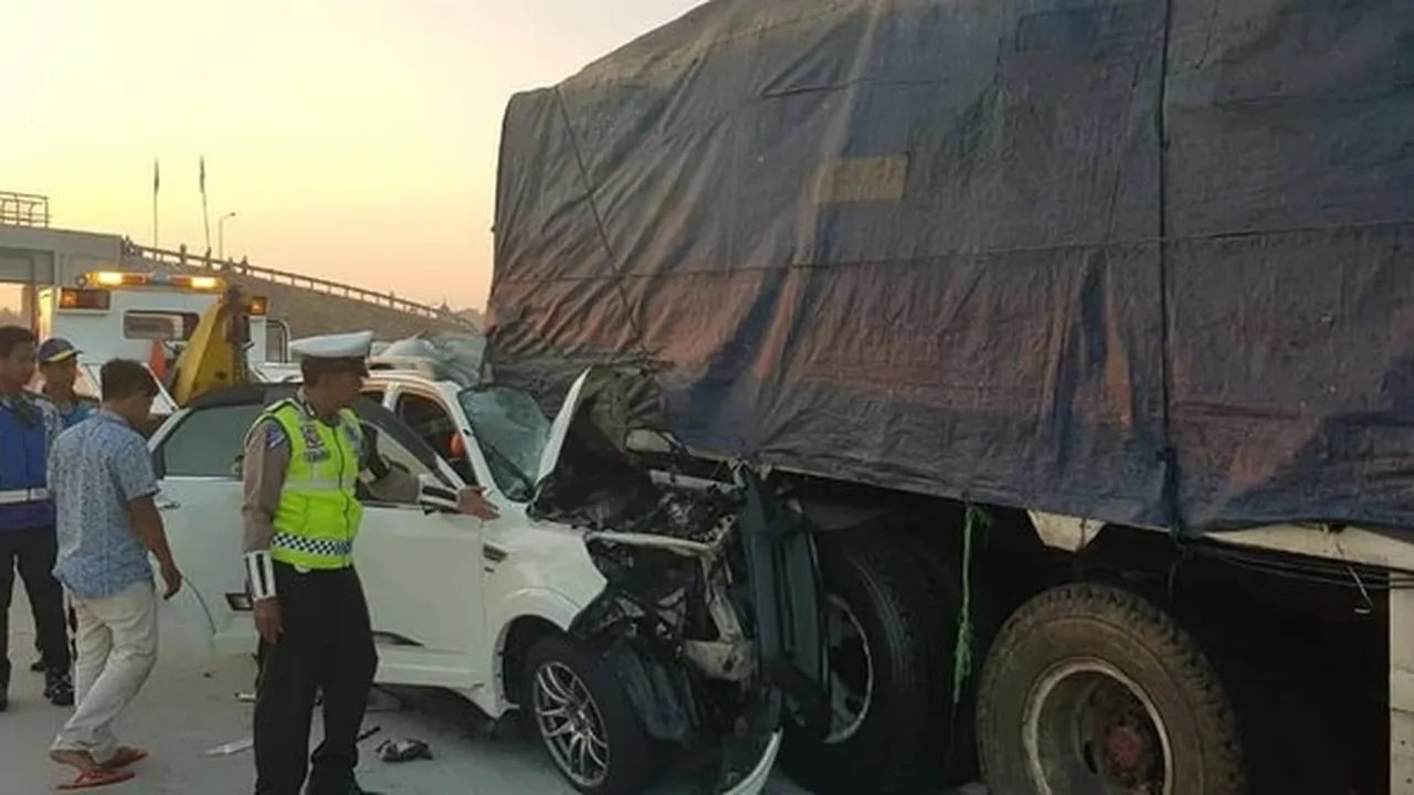 Gareng Salatiga Meninggal Dunia Akibat Kecelakaan di Tol Ngawi - Kertosono