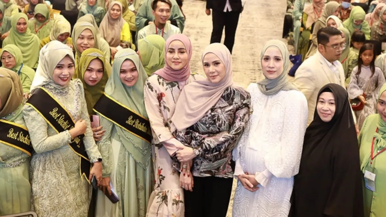 Gathering Akbar Batrisyia Herbal Berlangsung Meriah, Dihadiri Olla Ramlan Hingga Oki Setiana Dewi
