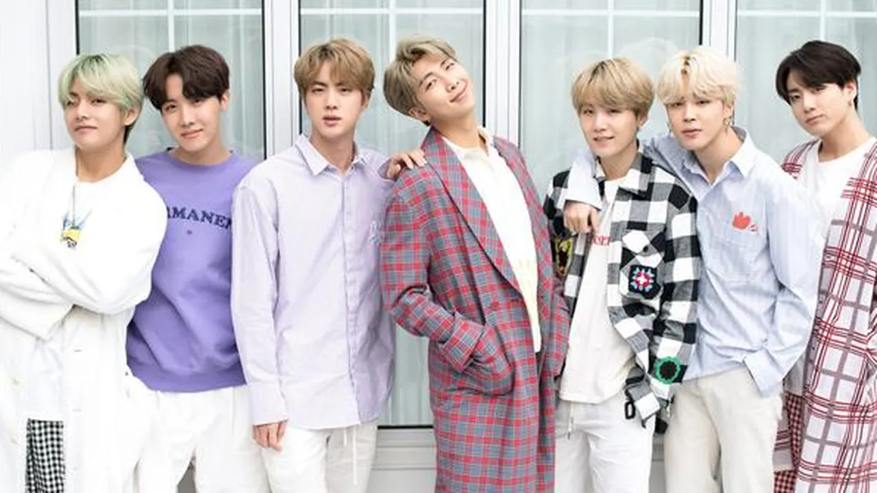 Gaya Mewah BTS Nonton 'BRING THE SOUL: THE MOVIE', Ada Petunjuk Tersembunyi?