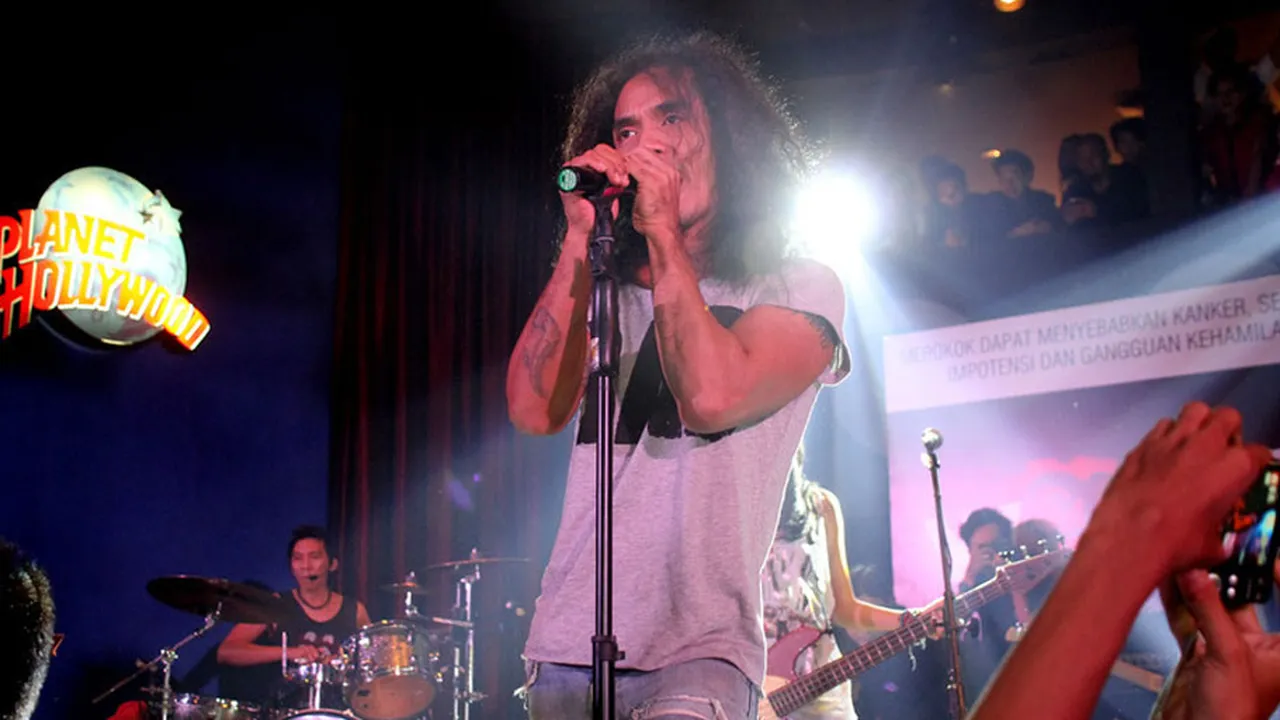 Gaya Rambut Kaka Slank Dari Masa ke Masa
